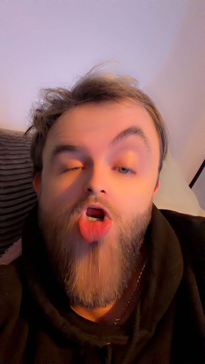 AKA | DanielPello1 tweet media