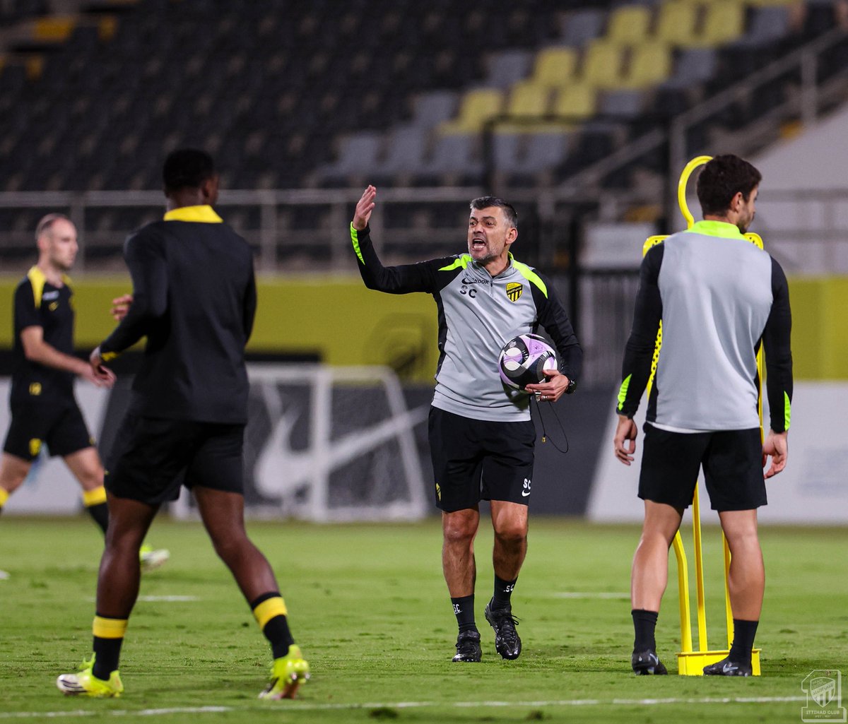 ittihad's tweet photo. الأربعاء في عميد الأندية.. 👏💛 https://t.co/5UKUfKUCbg