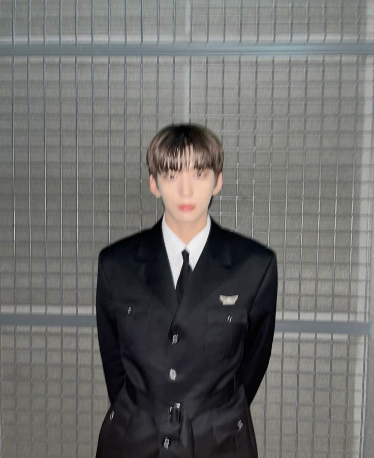 🐰🐺 tweet media