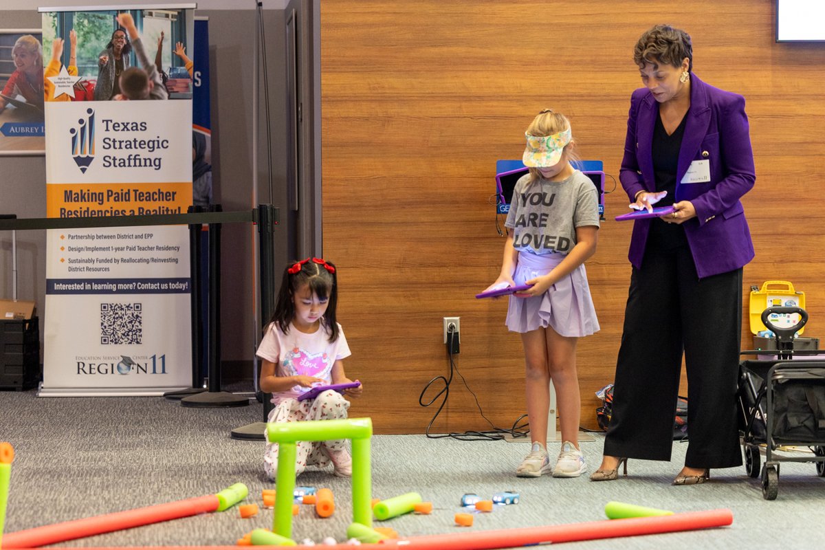 ESC Region 11 tweet media