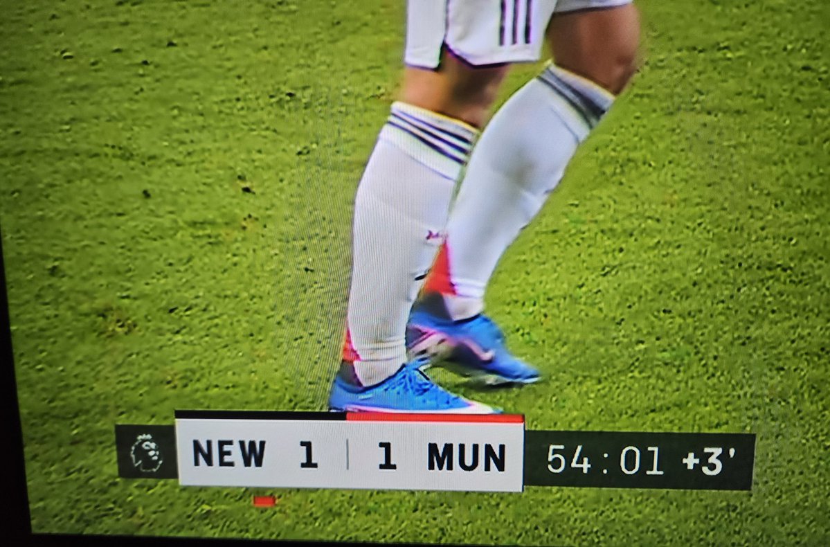 𝑅𝐸𝐺𝐼𝑆𝑇𝐴 tweet media