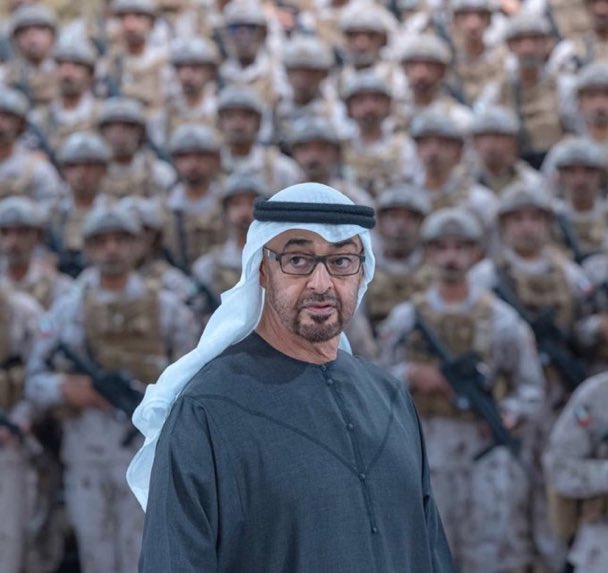 MusabehBinAli's tweet photo. هذا ولد زايد محمد سندنا..
اللي ملقن مبغض ديارنا درس

قال البلد ياخوان شما قصدنا..
قاموسنا ما به عدو يعتبر شرس

قالنا الامانه عندنا واعتمدنا..
من دونها الارواح والدرع والترس
 
حرُه  ابيه شامخه  في  عهدنا..
ماهيب ساحه للامريكان والفرس

#محمد_بن_زايد 
#لاتشلون_هم https://t.co/1cuvxD6ViJ