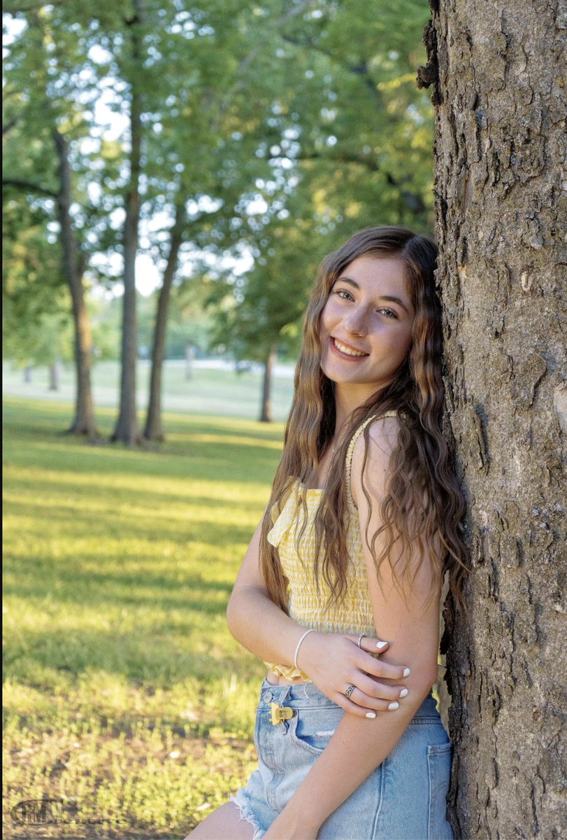 Unigo Scholarships tweet media