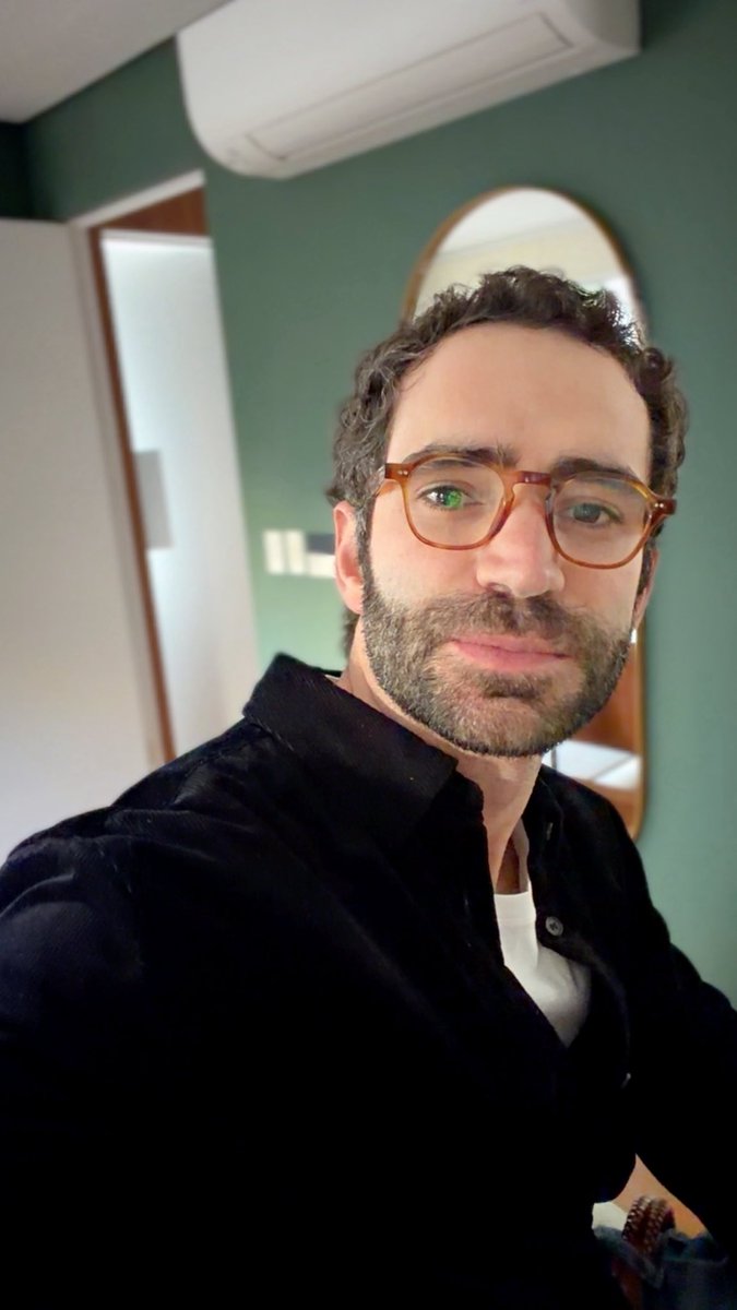 Bookster - o moço dos livros tweet media