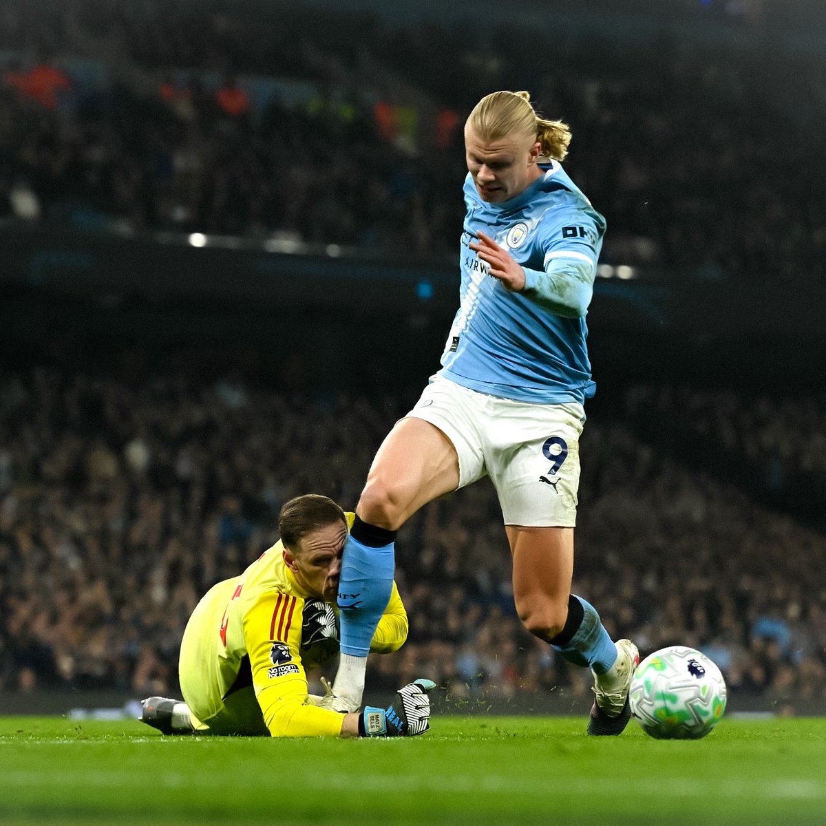 Exi Stant tweet media