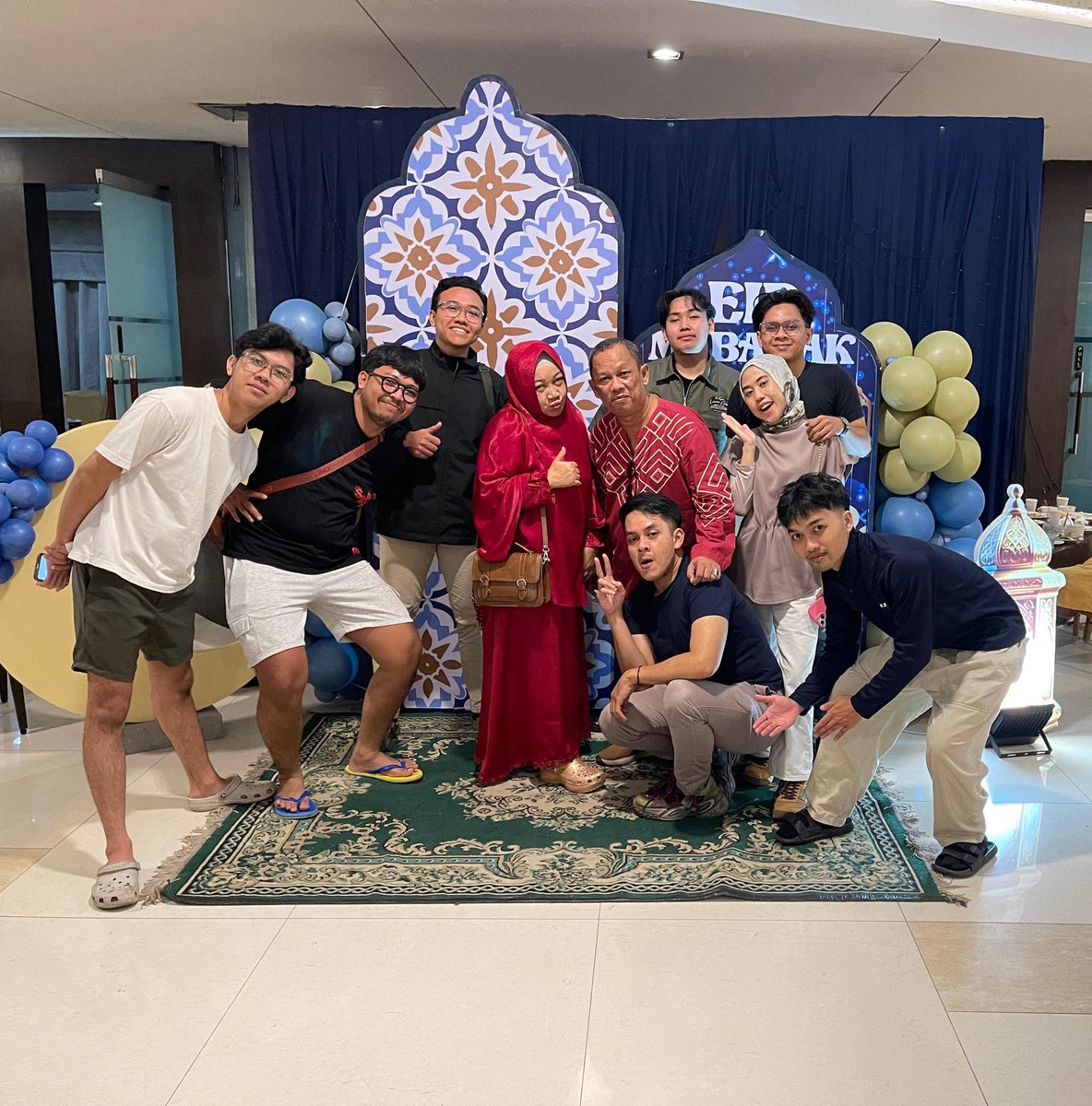 notApoet tweet media