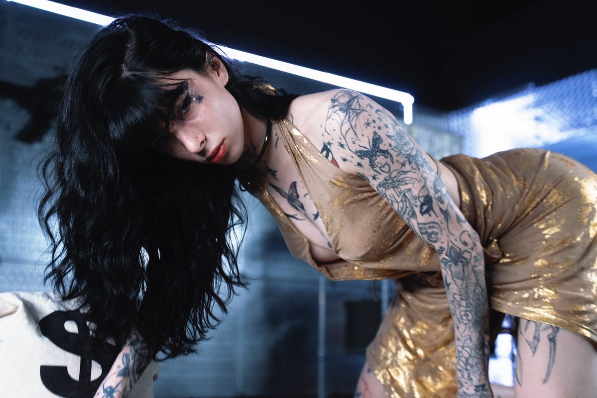 Silk Shadows🕷️ EXXXOTICA Chicago April 9-13th tweet media