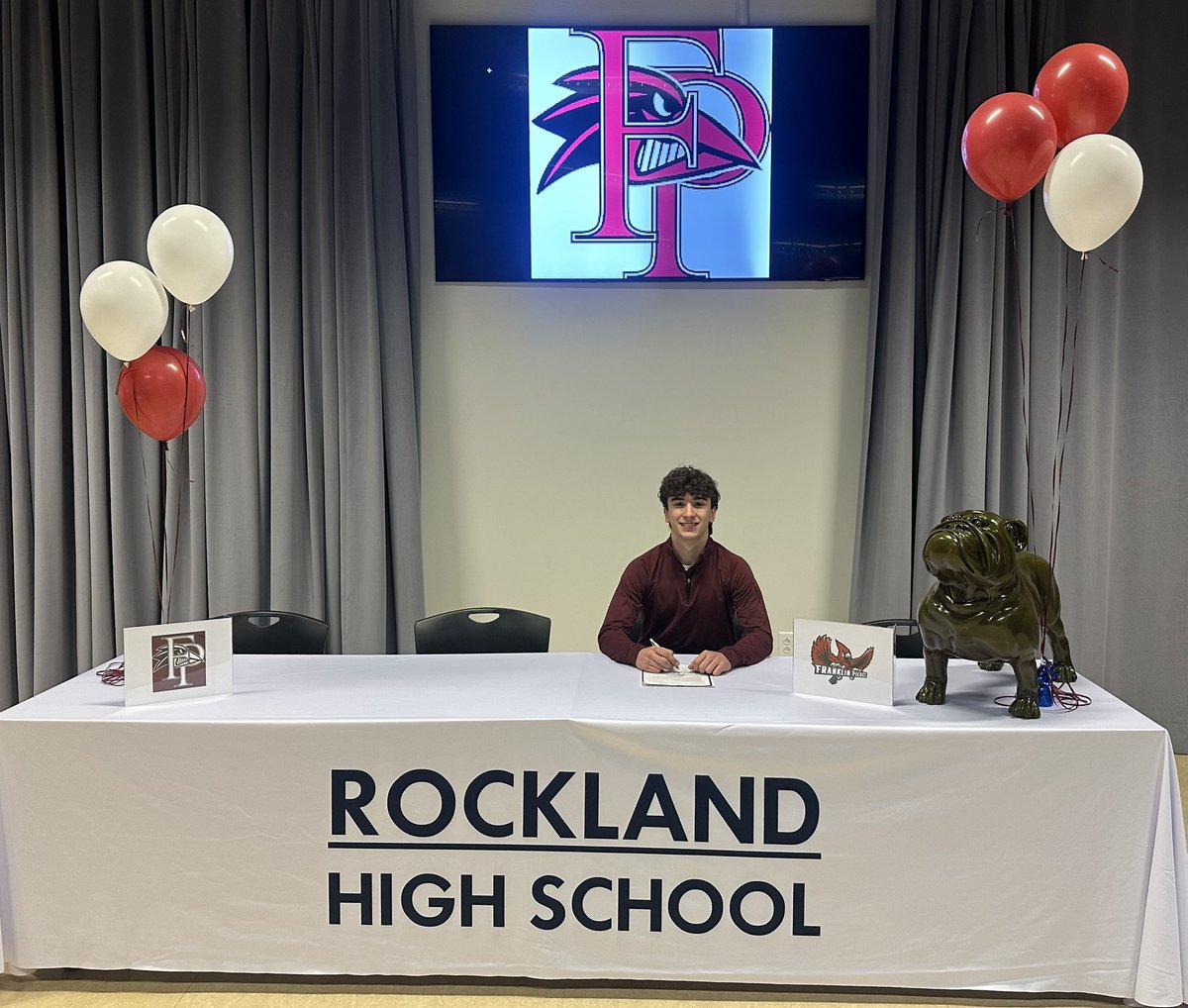 Rockland AD tweet media