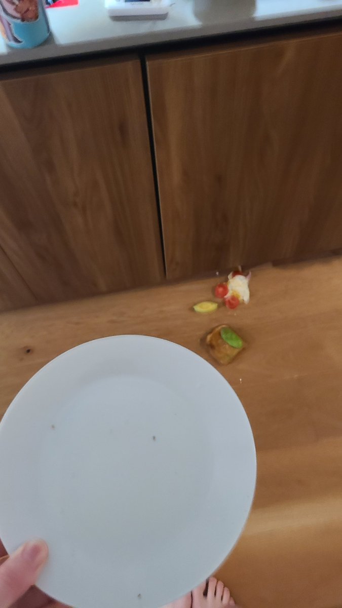 Emmeline tweet media