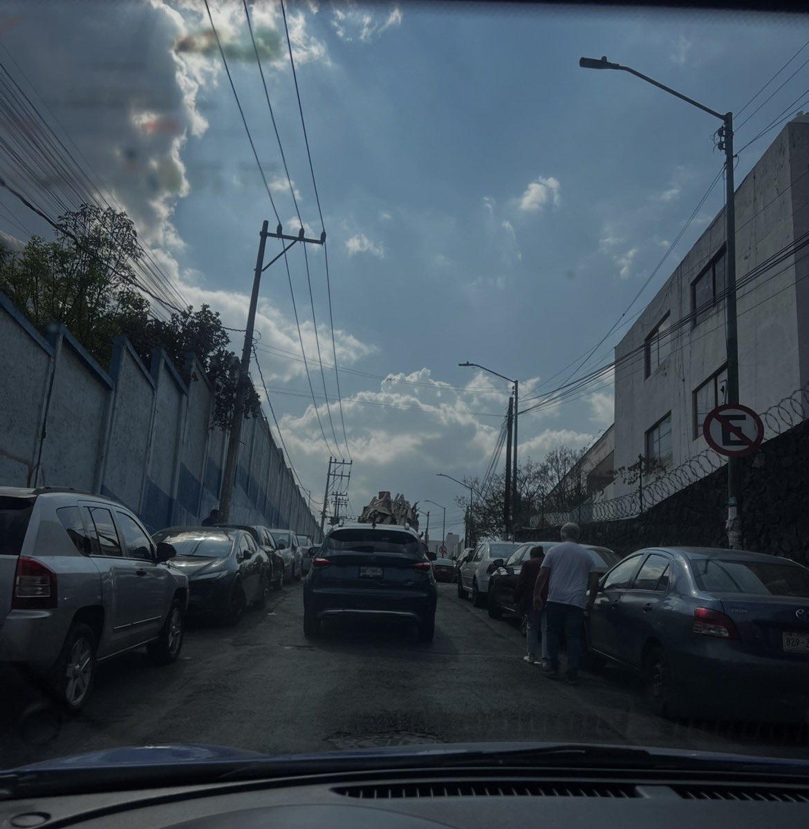 duckcula's tweet photo. @ClaraBrugadaM @Gabyosoriohdz @GobCDMX @SEDEMA_CDMX @turismocdmx @SSaludCdMx @SOBSECDMX @SSC_CDMX @DeporteCDMX @SedecoCDMX @MexicoCity26 Inútil incompetente y buena para nada fracasada ticktokera, @Gabyosoriohdz primero termine las corruptas obras inconclusas 4 meses llevamos así, para una obra que prometió en 4 semanas en la calle de Encinos, hospital Ajusco Medio y nada. Descerebrada https://t.co/lxU3KsgfXE