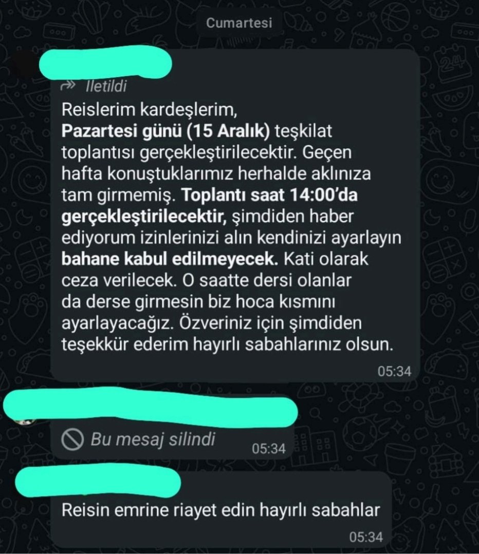 kampushaberagi's tweet photo. Ankara Hacı Bayram Veli Üniversitesi'nde öğrenciler Ülkü Ocakları tarafından tehdit ediliyor!

🔸️Ders çıkışlarında kendilerini ülkücü olarak tanıtan bir grup, öğrencileri ayrı bir dersliğe alarak zorla telefon numaralarını istiyor.

🔸️Telefon numaraları alınan öğrenciler bir gruba eklenip etkinliklere çağırılıyor. Etkinliklere gelmeyen öğrenciler "ceza" ile tehdit ediliyor.

🔸️Dönem boyunca tehdit ve baskılara maruz kalan öğrenciler CİMER ve dekanlığa şikayetlerde bulunuyor.

🔸️Şikayette bulunan öğrenciler kamerasız ayrı bir sınıfa alınarak darp ediliyor. Olay Fransızca bölümü öğrencileri tarafından görülüyor, okul polisi ve güvenlik geleceği sırada ülkücü gruplar silah getirin diyerek kaçıyor.

🔸️Olayın ardından tutanak tutan polisler darp edilen öğrenciyi özel numaradan arayarak "Şikayetçi olursan okulda okutmazlar seni, iki yılın boşa gider, gel konuşup halledelim." diyerek baskı yapıyor.

🔸️Olaydan birkaç gün sonra, kendisini ülkücü avukat olarak tanıtan bir şahıs öğrencilere ulaşarak "Eğer şikayetçi olursan kamu davası açılır, siciline işler ve akademisyen olamazsın" şeklinde asılsız iddialarda bulunarak şikayetten vazgeçirmeye çalışıyor.