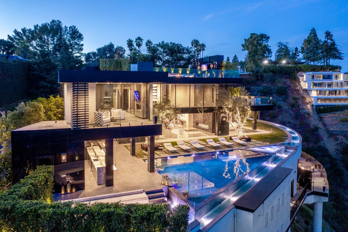 Douglas Elliman California tweet media