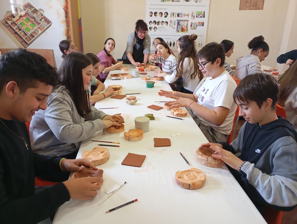 IES Jaime Gil Biedma tweet media