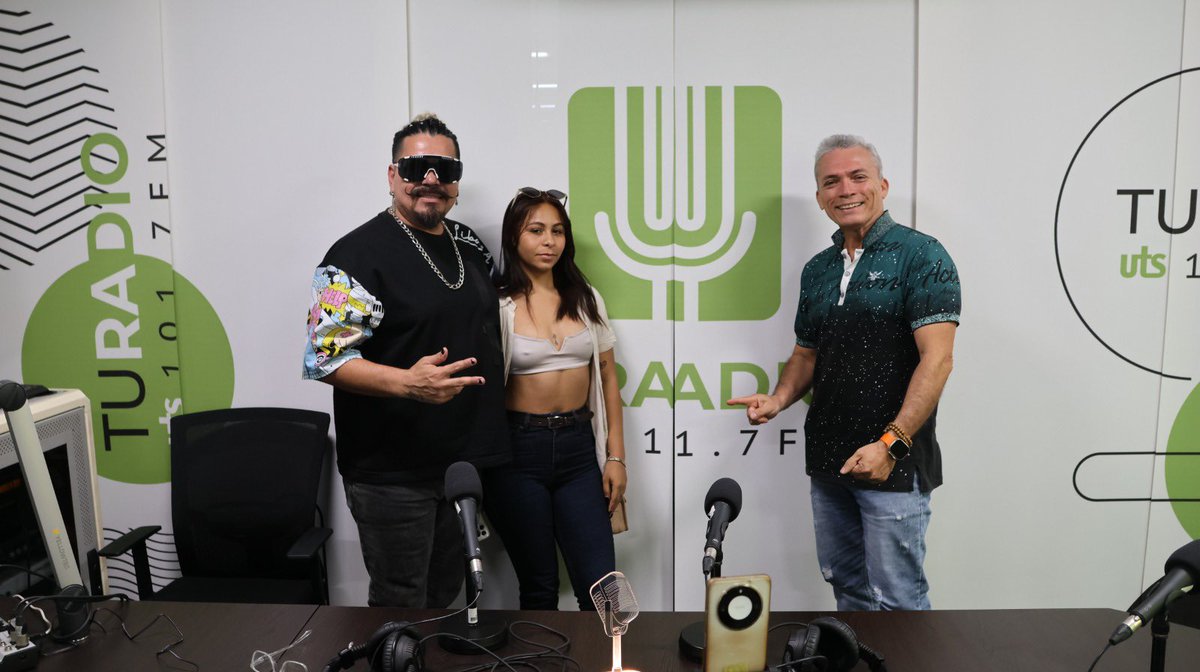 ¡Los hits musicales están primero en Tu Radio UTS 101.7 FM¡ 📻 🚀

Hoy recibimos la visita de Potter Baby que dio a conocer su más reciente creación musical Cover una noche. 

Sintonízanos y disfruta lo mejor de la musica en nuestra estación radial.
