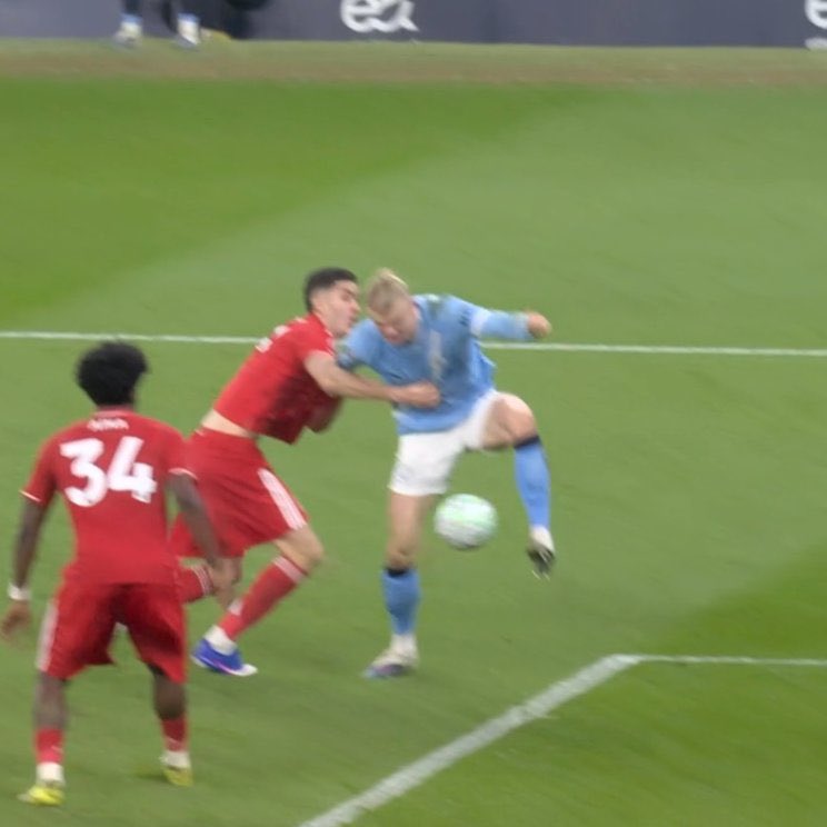 ManCityzens tweet media