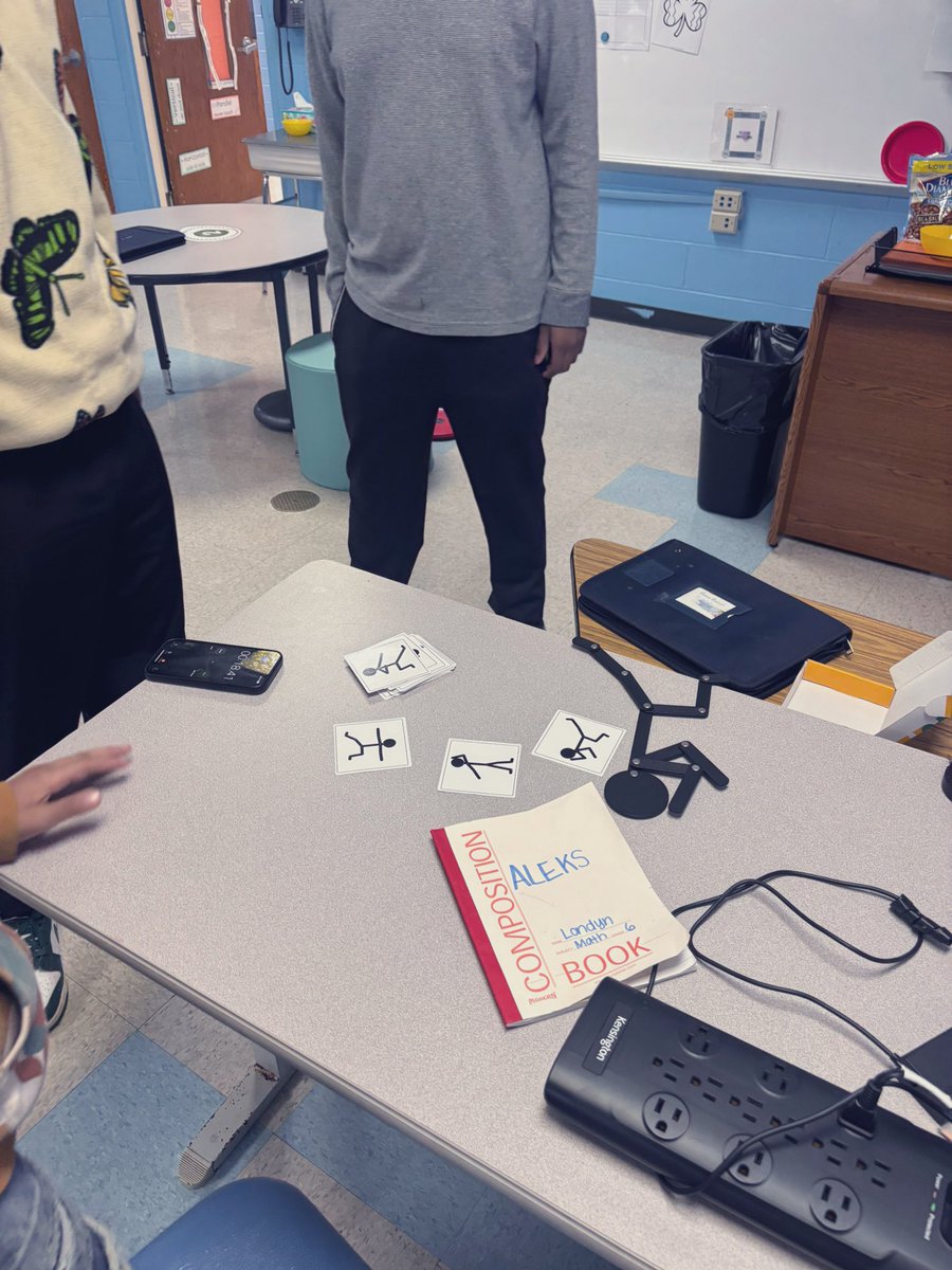MissSaunders97's tweet photo. My kiddos have been working on their Executive Functioning skills. We worked on organization and spatial awareness this week! https://t.co/wRWieQSyzn