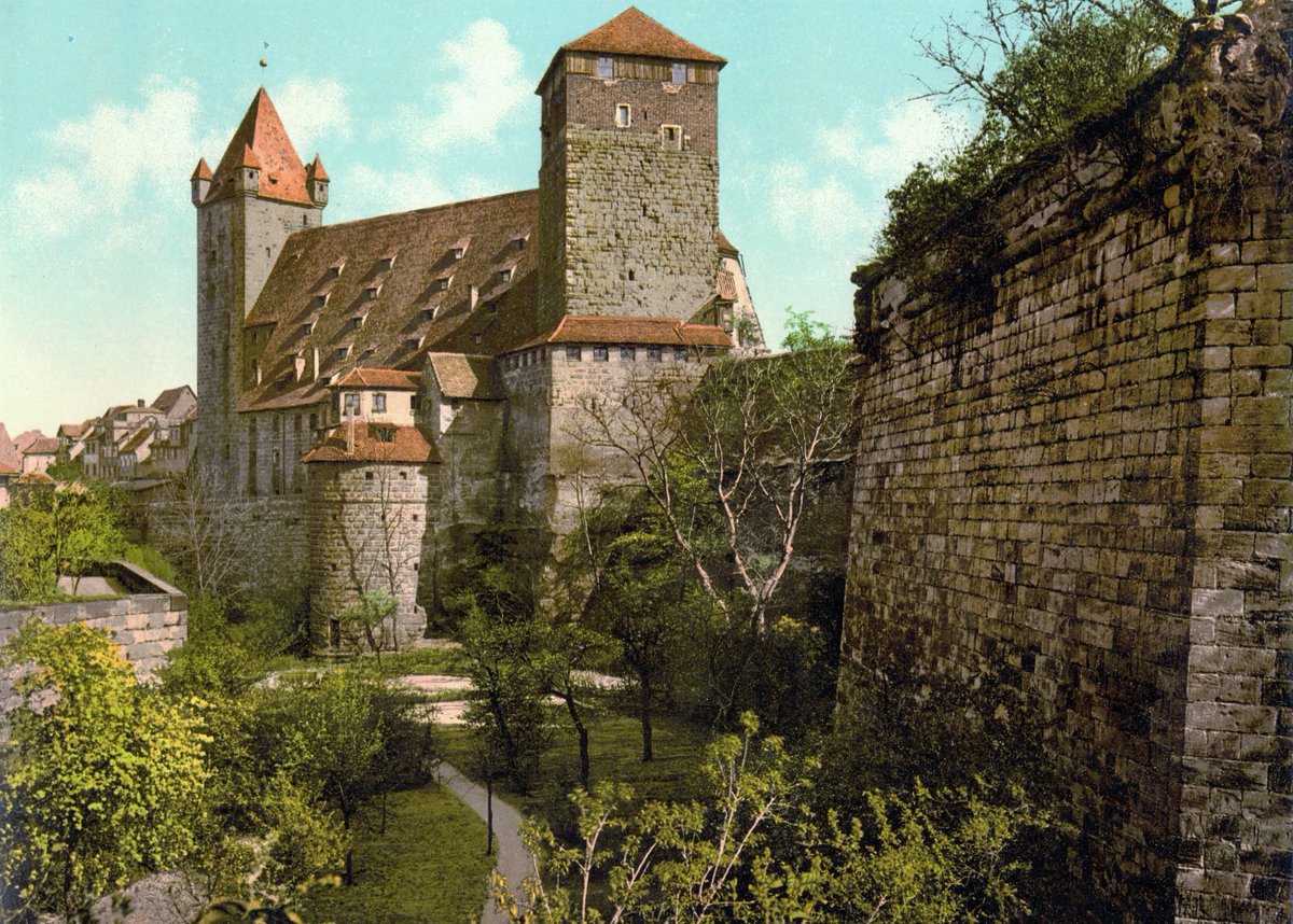 19thCenturyPh's tweet photo. Nuremberg, German Empire (c. 1890) 🇩🇪 https://t.co/CThvHjS8KR