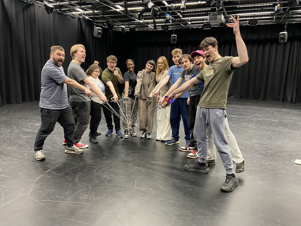 DMU_Acting tweet media