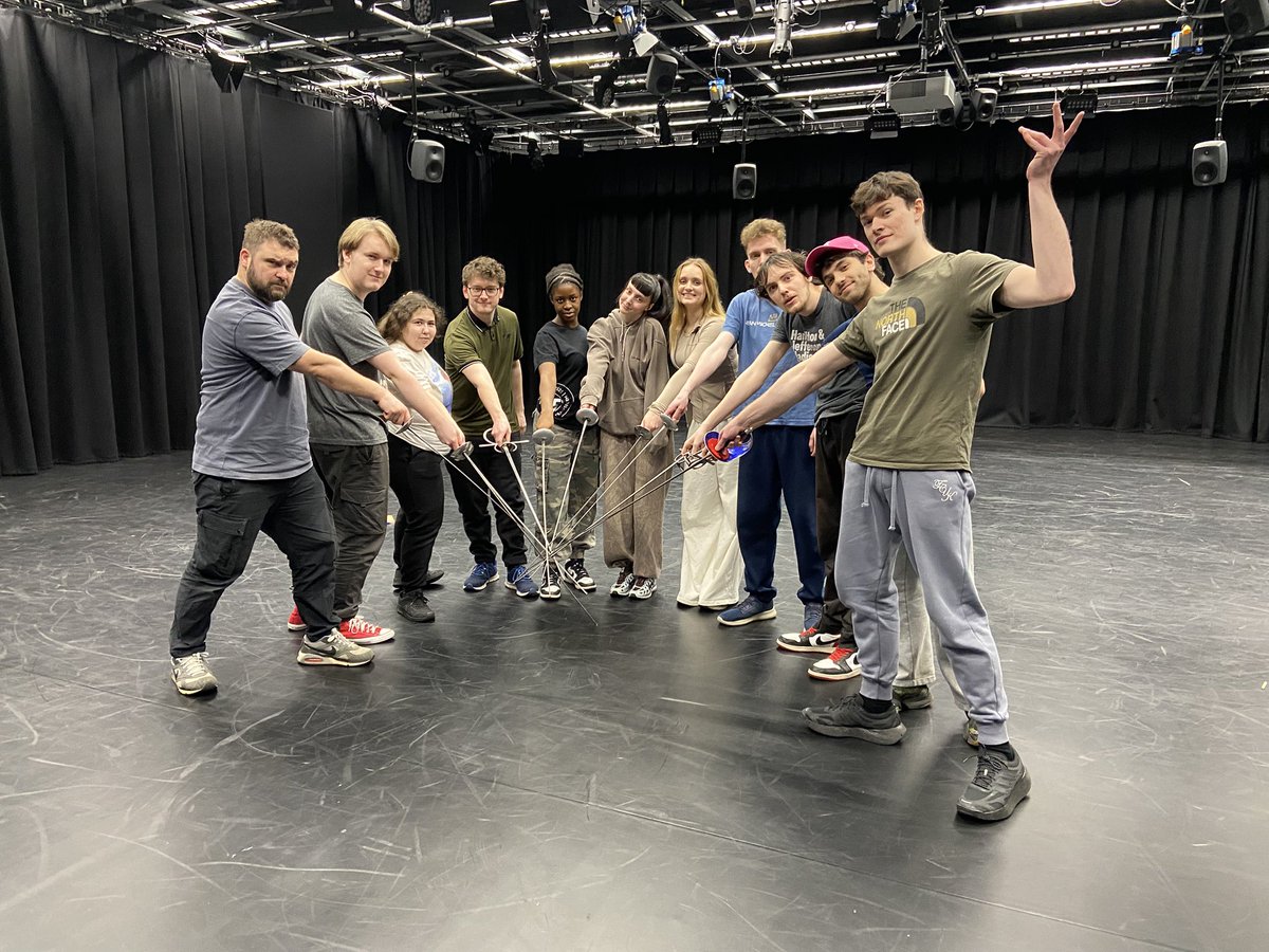 DMU_Acting tweet media