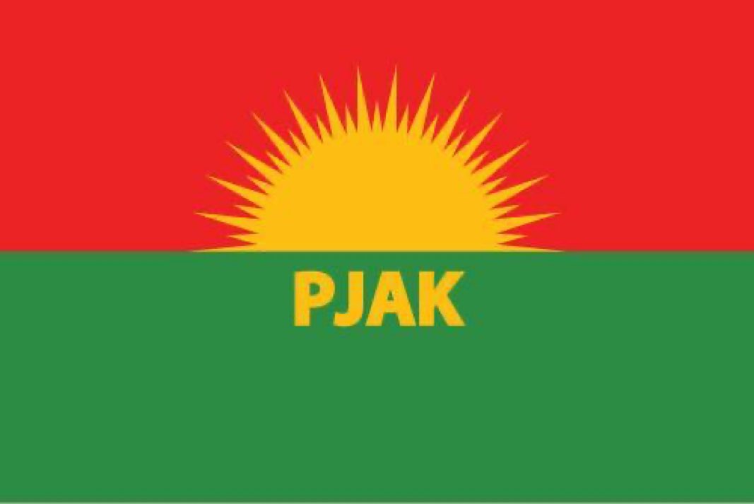 İran ordusu, Irak’tan ülkeye giriş yapan mezopotamya eşeklerini yoğun bir şekilde vurmaya başladı. 

-Yerel Kaynaklar.