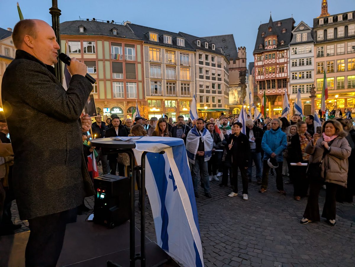 uwe becker tweet media