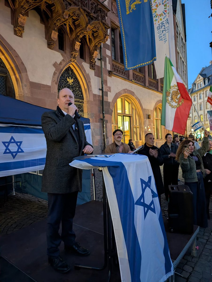 uwe becker tweet media