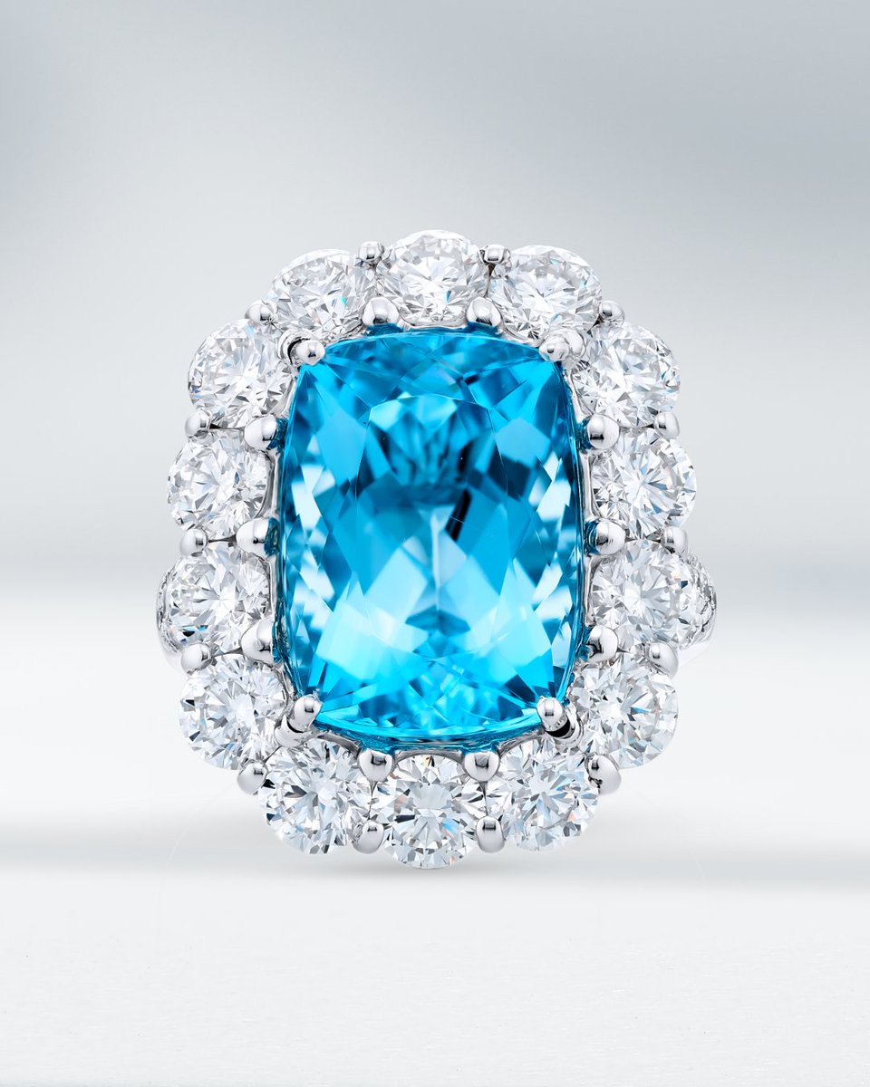 JewelsByStar's tweet photo. Step into spring with aquamarine! This breathtaking ring features a magnificent 8.06 ct. cushion-cut aquamarine, embraced by round and micro pave diamonds. All handcrafted in pure platinum. (Style 3014-109)
.
.
.
#jbstar #jewelsbystar #highendjewelry #aquamarine #marchbirthstone https://t.co/nxdvMD0tIt