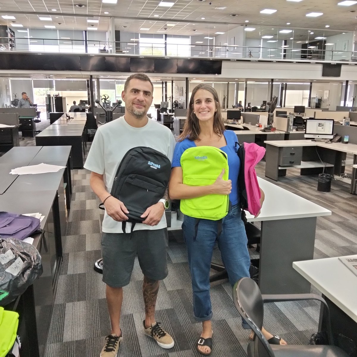 Empezaron las clases y como cada año, las mochilas y los kits escolares de nuestro <a href="/sipreba/">SiPreBA - Sindicato de Prensa de Buenos Aires</a> asoman en la redacción de Perfil para darle color y alegría a las infancias, y para ayudar a madres y padres en estas semanas de gastos extraordinarios. 

¡Organizados siempre es mejor! 💪🏽