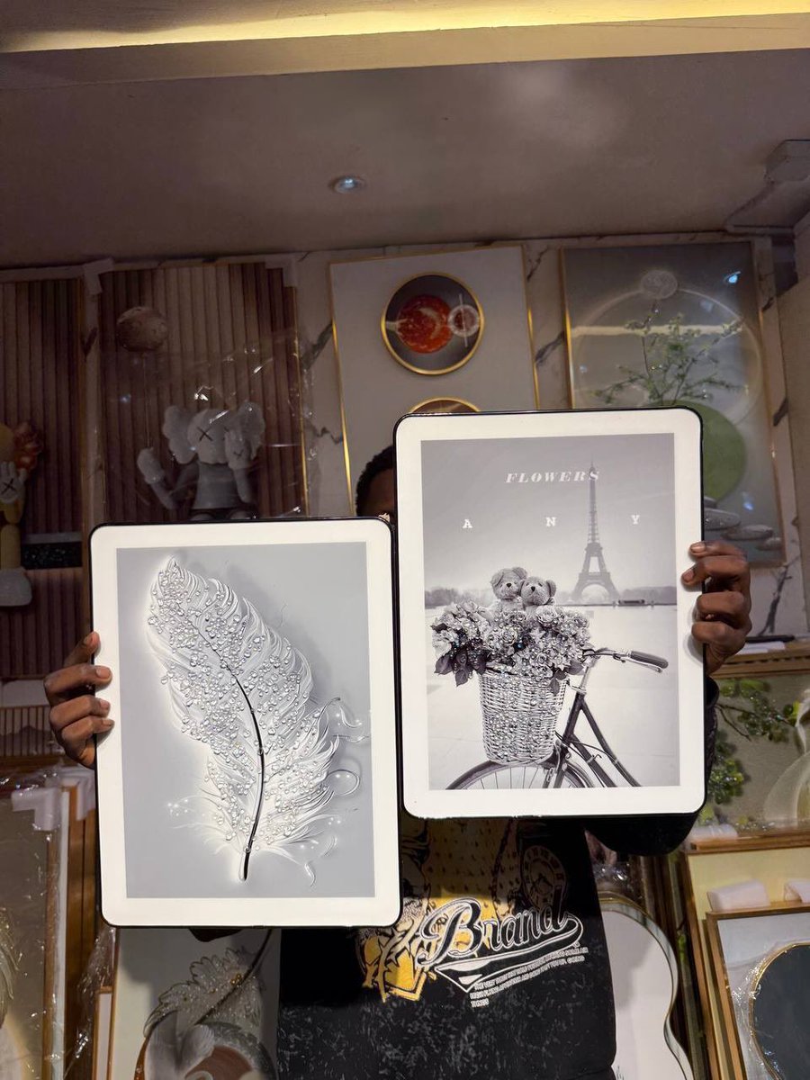 ObaHomeinterior's tweet photo. WALL ART Collection Drop! Unique imported quality wall frames 🖼️ Size: 30x40cm | Price: ₦25,000 each Mix &amp; match for gallery walls modern, abstract, crystal vibes. Which one’s calling your name? Tag a friend👇 #LuxuryFrames #HomeDecorNG  #lagos #interiordecor #Naijapreneur https://t.co/q1sFKl7vLr