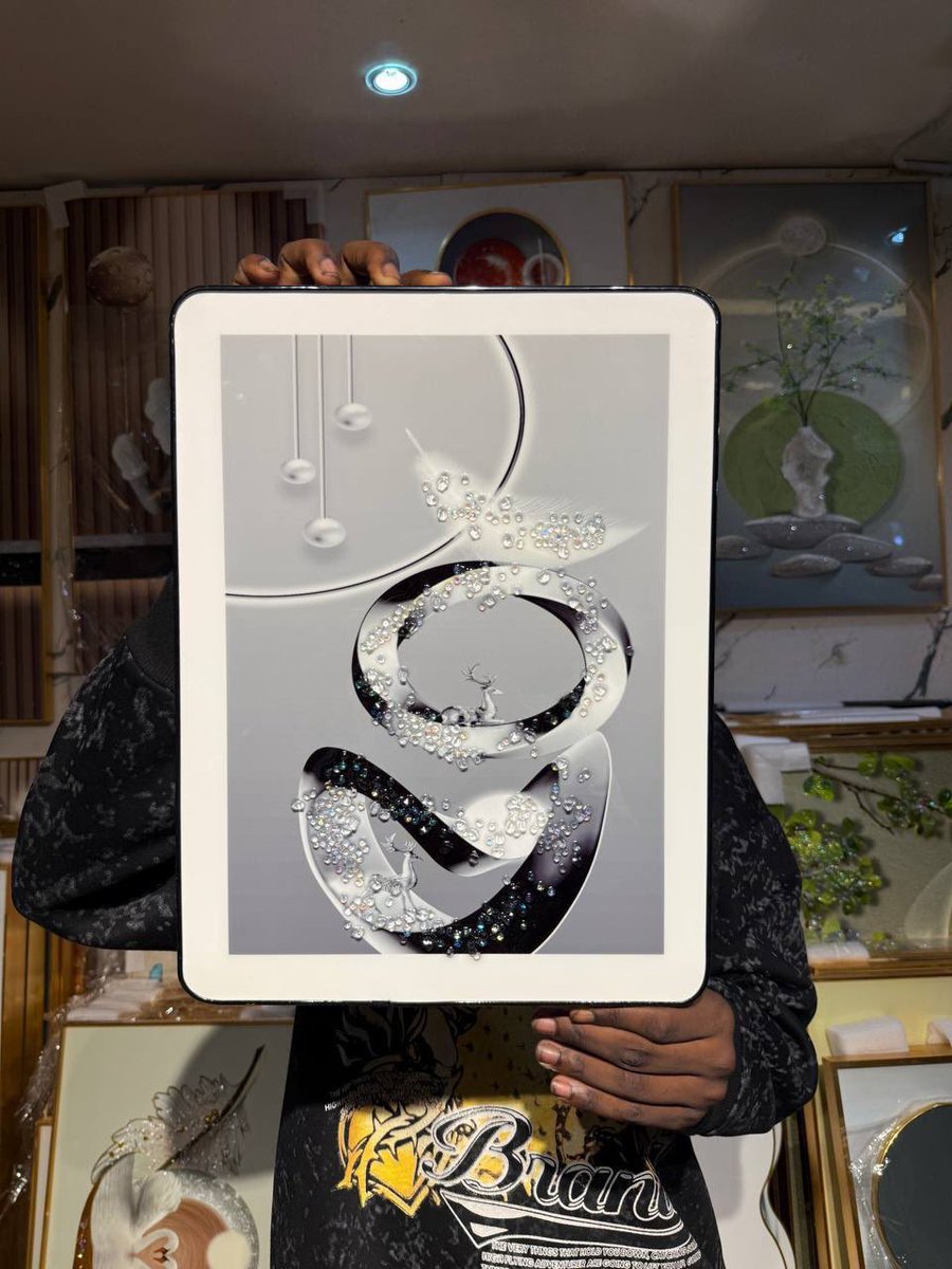 ObaHomeinterior's tweet photo. WALL ART Collection Drop! Unique imported quality wall frames 🖼️ Size: 30x40cm | Price: ₦25,000 each Mix &amp; match for gallery walls modern, abstract, crystal vibes. Which one’s calling your name? Tag a friend👇 #LuxuryFrames #HomeDecorNG  #lagos #interiordecor #Naijapreneur https://t.co/q1sFKl7vLr