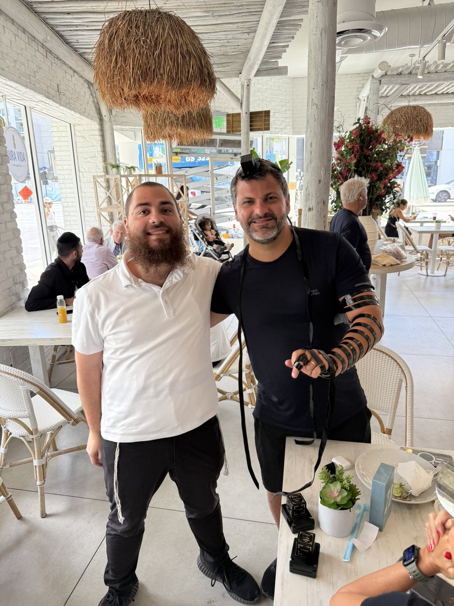 Yossi Farro tweet media