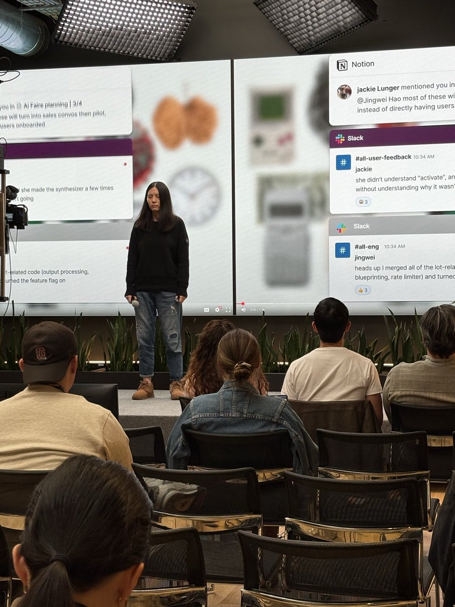 Jaclyn Lunger tweet media