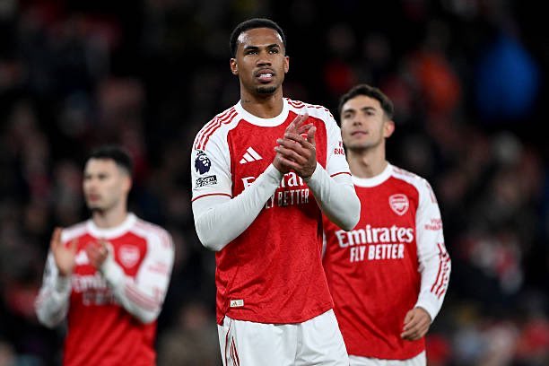 This guy was magnificent tonight. MAGNIFICENT! I love him so much. <a href="/biel_m04/">Gabriel Magalhaes</a> 😍🔥