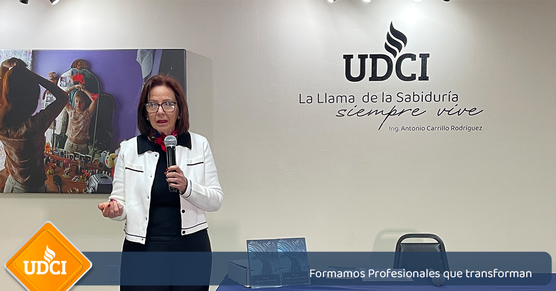 udci_mx's tweet photo. En la UDCI se presentó el libro Señas Palabras y Silencio, de la autora Graciela T. Rascón Miranda, sorda profunda bilateral de nacimiento. Sorda hablante. Escritora. Activista social, conferencista, motivadora, maestra y promotora educativa https://t.co/OkRIMT4GKK