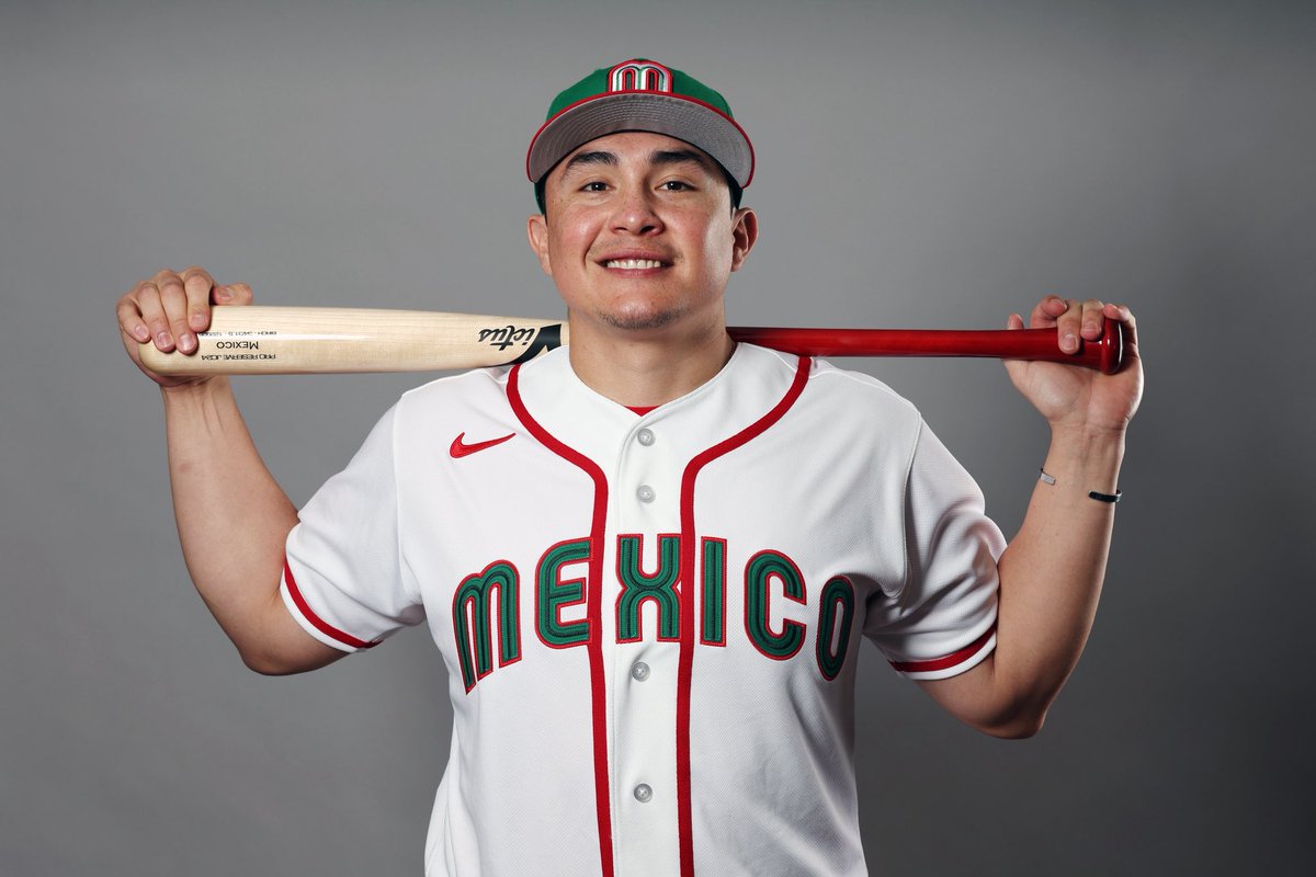 LMBBanorte's tweet photo. ¡La LMB dice presente en el Clásico Mundial de Beisbol 2026!🤩🔥

Estos son los rostros que representarán a nuestra liga en el escenario internacional🌎

#BeisbolizaTuVida⚾️ #EsMiSangre🩸🇲🇽 https://t.co/IYHkwn2mNH