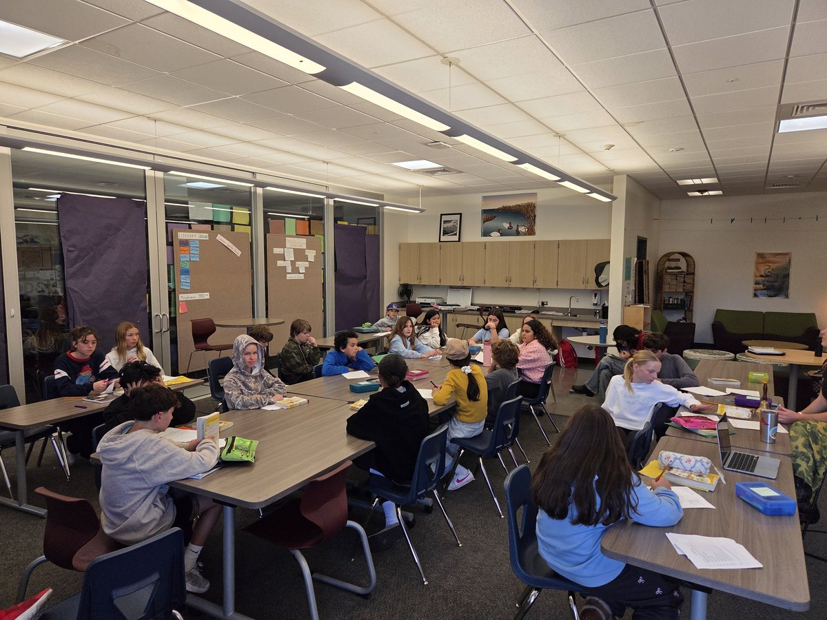 Hall Middle School tweet media