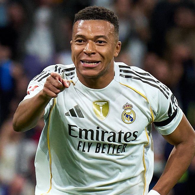 EditionMerengue's tweet photo. 🚨 Kylian Mbappé pourrait faire son retour dès la semaine prochaine pour le match aller contre Manchester City.

Le joueur met tout en œuvre pour être prêt à temps, et le Real Madrid estime désormais que cela est possible.

[@marca] https://t.co/pZLSND3Z5v