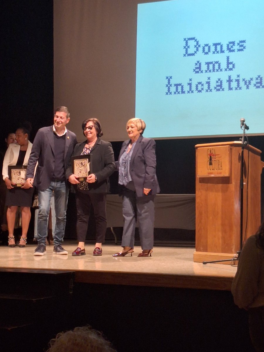 Asociación Comerciantes y Empresarios de Burjassot tweet media