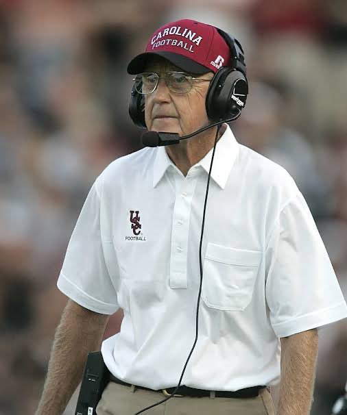 South Carolina lost a football legend today. Coach Lou Holtz helped restore pride in Gamecock football and inspired a generation of players and fans across our state. His leadership on and off the field left a lasting mark on South Carolina.

Rest in peace, Coach.