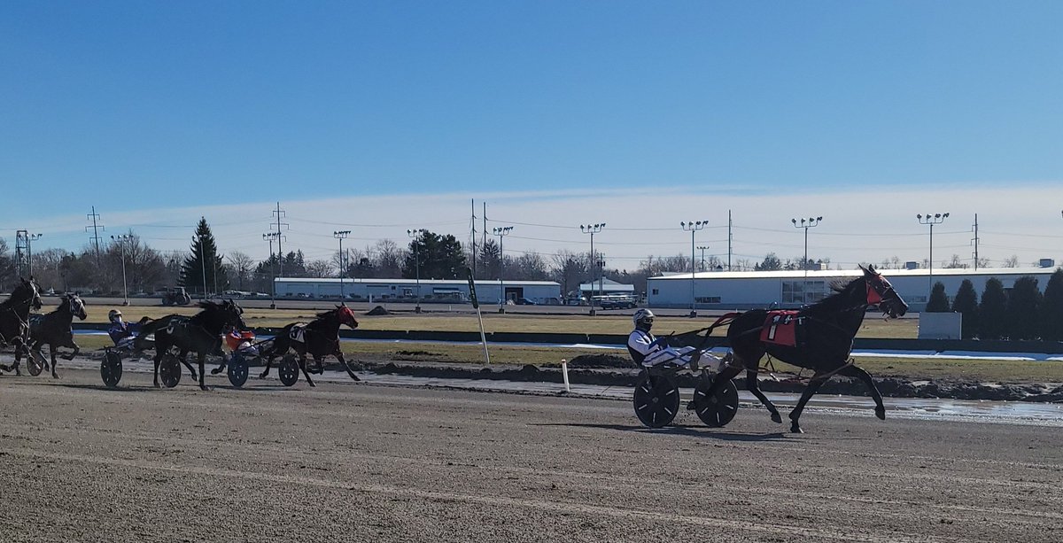 Buffalo Raceway tweet media