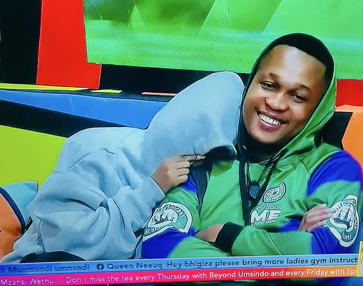 M i c h e l l e🇿🇦 tweet media