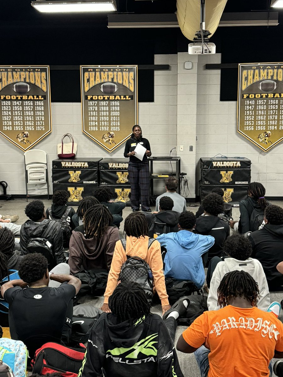 Valdosta Football tweet media