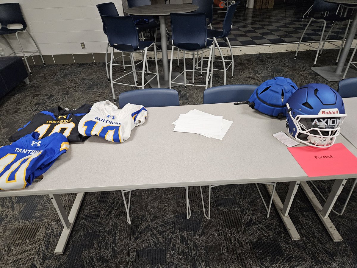 PBL_Football's tweet photo. Excited to talk with our upcoming freshmen and their parents about PBL Football tonight https://t.co/9o4zNuYLTu