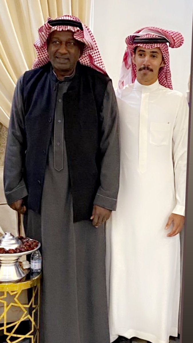 Turkii_binMahml's tweet photo. #ماجد_عبدالله رفضت أكشن مع وليد 
برنامج يسقط على رموز الرياضة أو نادي #النصر .. خارج حساباتي .

الأسطورة يوصل رسالة واضحة لمن يتجرأ ويفكر المساس بصرح من صروح #النصر مصيره الطرد غير مأسوف عليه .
عظيم ياأسطوره @M_Abdullah_9 https://t.co/aNtYlKGKOO