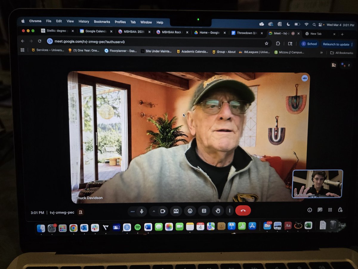 ThrowdownKCOU's tweet photo. Taught an old dog some new tricks on this week's episode of The Throwdown 👀 https://t.co/YvvmWv353H