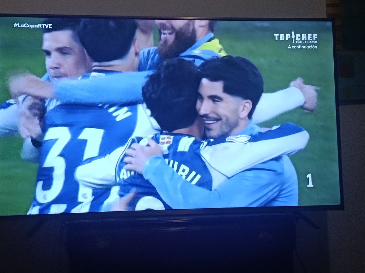 A la final mi <a href="/RealSociedad/">Real Sociedad Fútbol</a>  en Sevilla el 18 de abril día de mi cumpleaños buen regalito,pedazo de fin de semana de fútbol un ascenso.de mi <a href="/_CDSanFernando/">CD San Fernando 1940</a> y  una final VAMOS