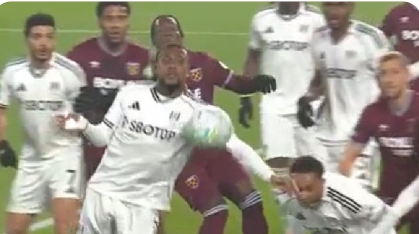 Straight out of the Declan Rice book of non handballs!