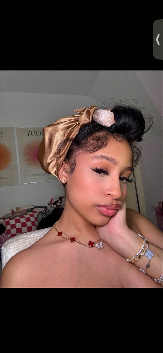Maleeugh's tweet photo. Pretty on the wake up😌🫰🏽 

she available btw https://t.co/J8V0cqBW2E