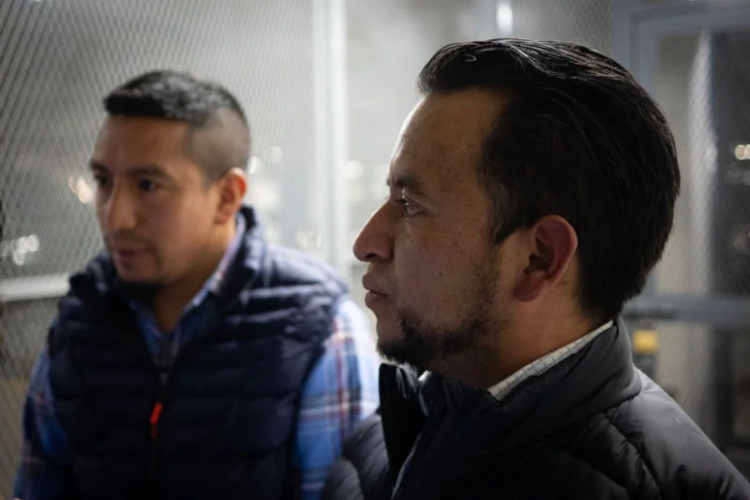 Ramón Cadena señala que la acusación que hace en contra de Pacheco y Chaclán de haber cometido el delito de terrorismo por haber participado en manifestaciones pacíficas, es un ejemplo de la persecución que lleva a cabo el Ministerio Público

#gAZeta🦉

🔗 gazeta.gt/92370/