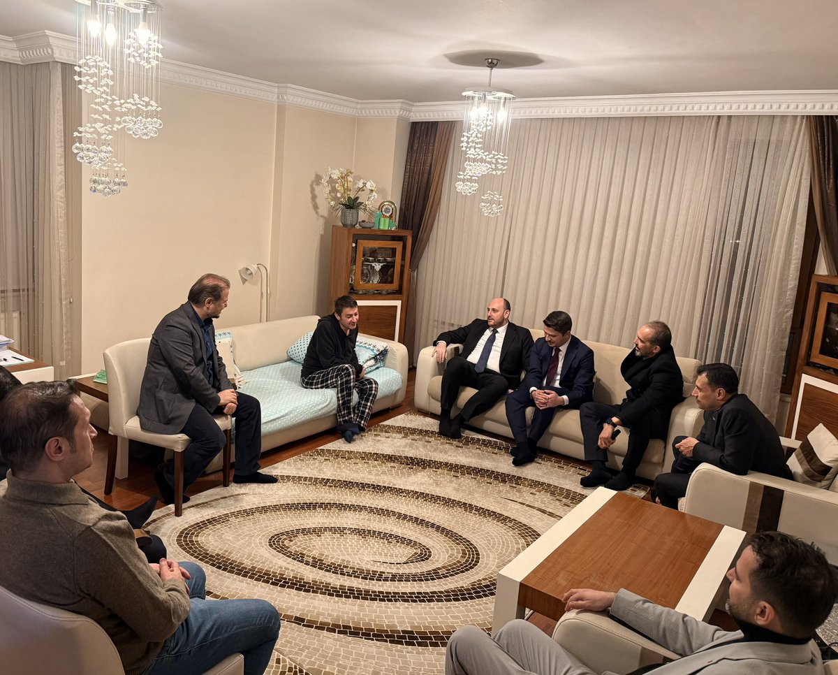 Geçtiğimiz günlerde geçirdiği rahatsızlık nedeniyle evinde istirahat eden Konya İl Teşkilat Başkanımız Sayın Hasan Murat Güçlü’yü ziyaret ettik.

Başkanımıza Rabbimden şifalar diliyor, kendisini en kısa sürede aramızda ve teşkilatımızla birlikte görmeyi temenni ediyorum.